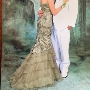 Olive sweetheart dress